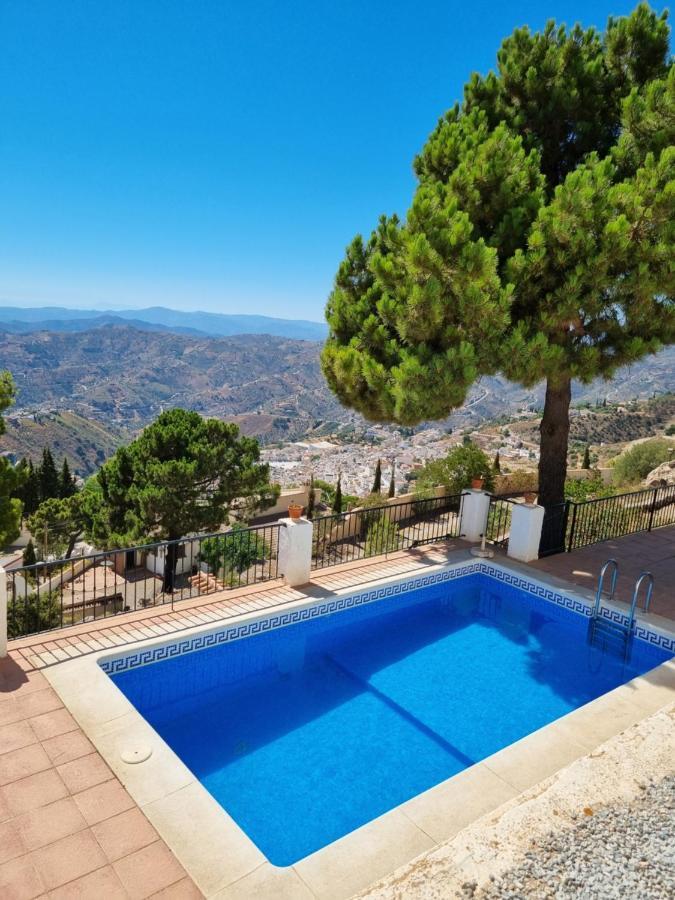Lovely 2 Bed Apartment With Stunning Views & Pool Компета Екстер'єр фото