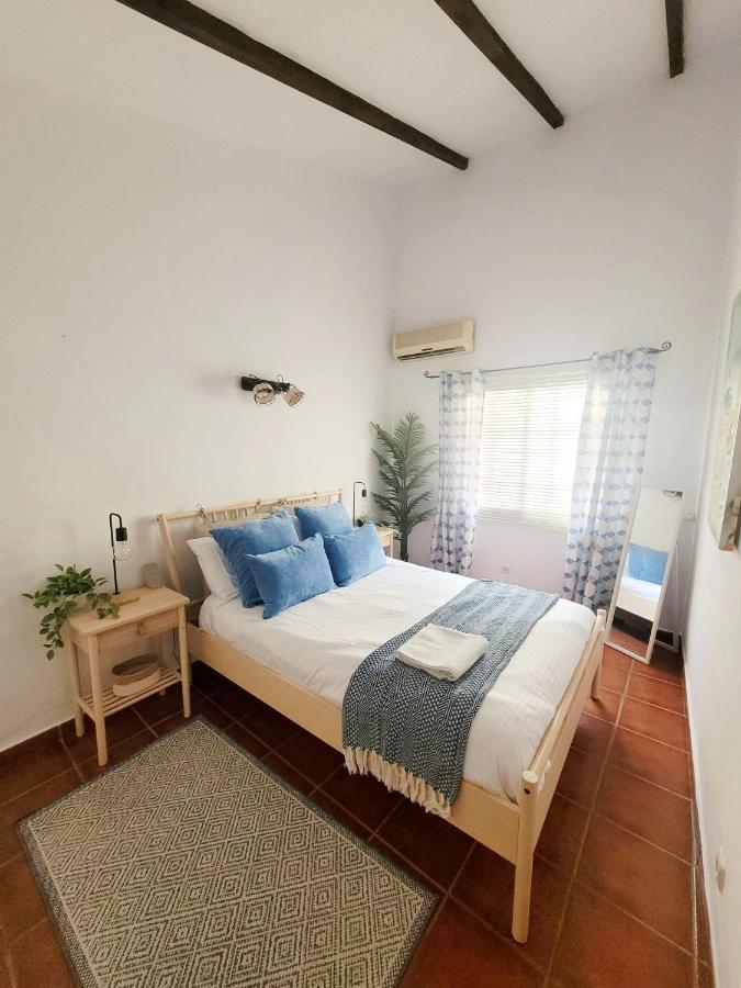 Lovely 2 Bed Apartment With Stunning Views & Pool Компета Екстер'єр фото